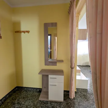 Brisa Del Puerto Apartment *